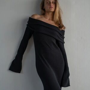 Avy & Co off shoulder maxi dress- ONE SIZE